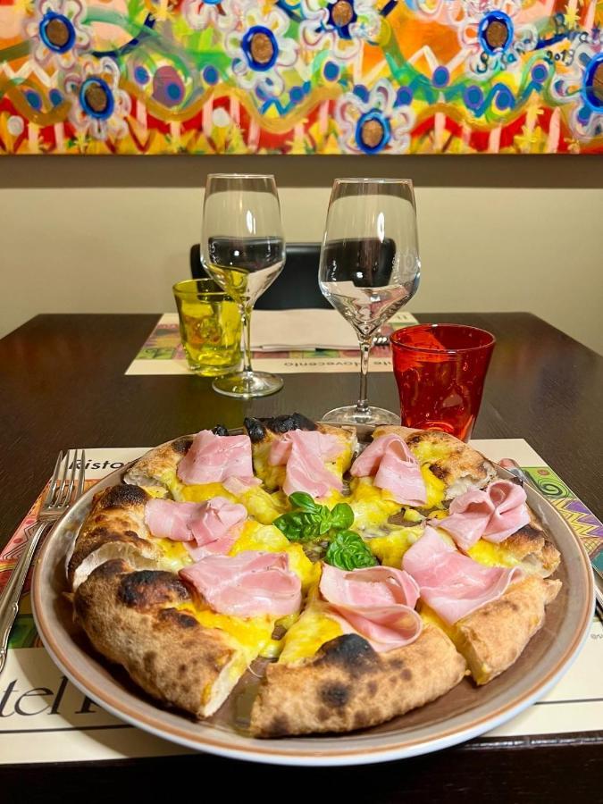 Hotel Rovereto Роверето Екстериор снимка